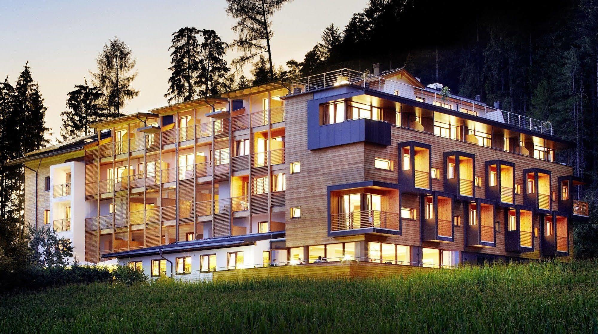 Naturhotel Die Waldruhe Gmbh Chienes Exterior photo